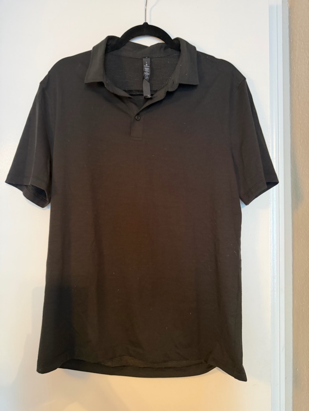Lululemon Men's Black Polo Shirt - Classic Short Sleeve